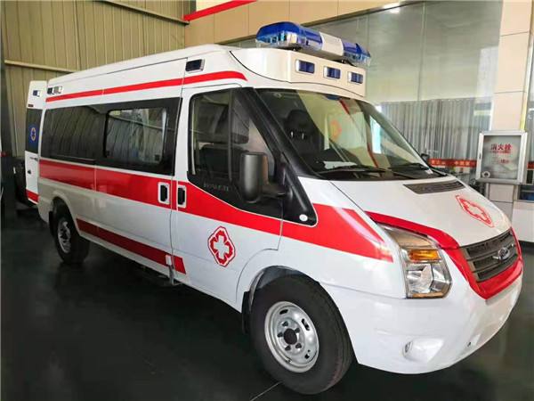 钟山县福特V362救护车